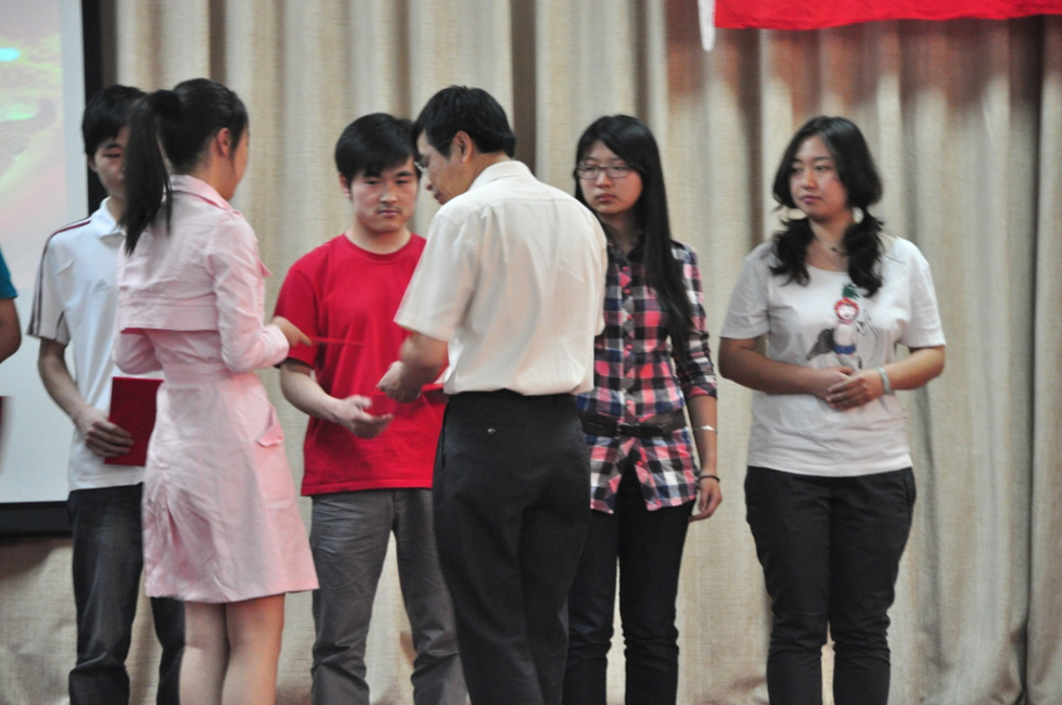 2011052404cbq.jpg
