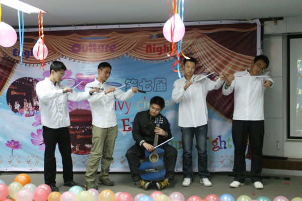2010120102-mh.jpg