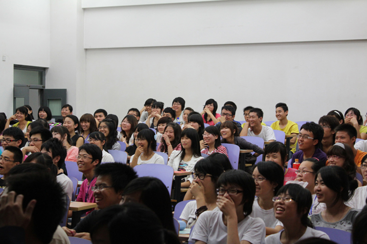2010111102-wah.jpg