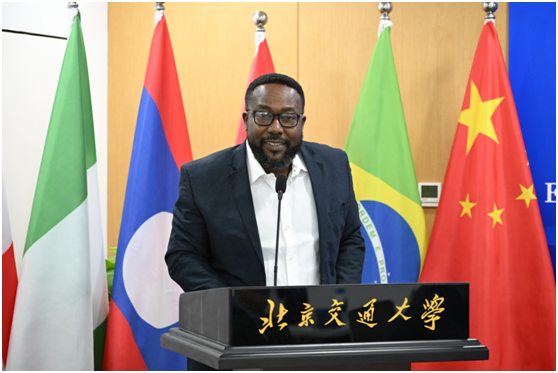 1761635412179017.jpg 1761635412179017.jpg