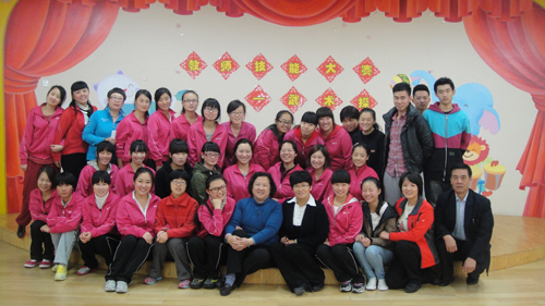 2013.11.22幼儿教育中心举行教师武术操比赛.JPG