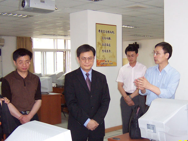 05053102.jpg