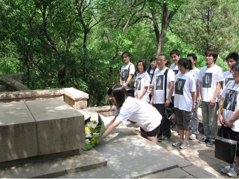 2010053120-jx.jpg