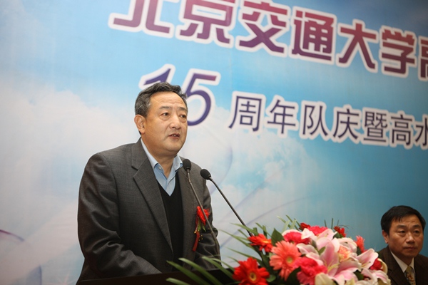 2011112114xg.jpg