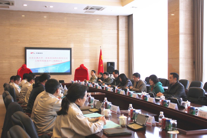 QQ截图20121123144403.jpg