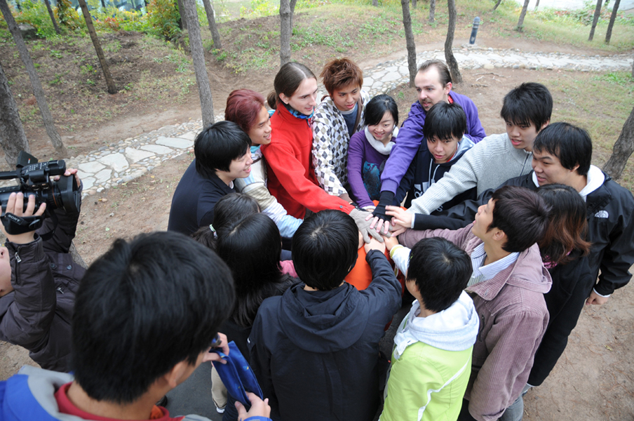2010102504-wah.jpg