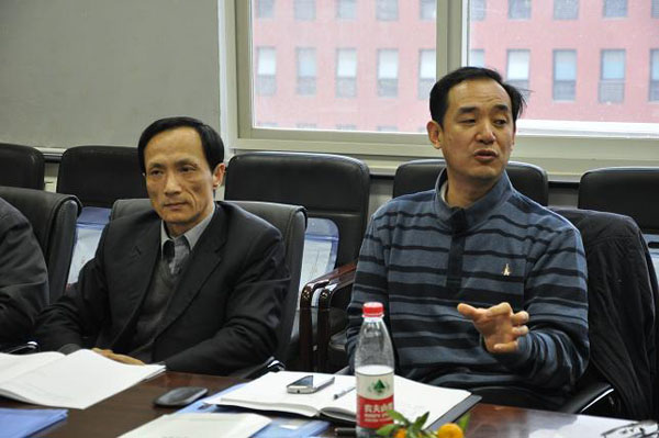 2010120207-tcl.jpg