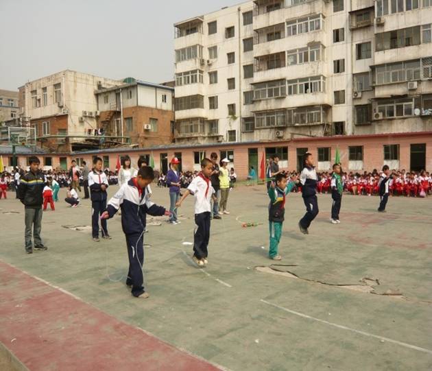 2011051108-tcl.jpg