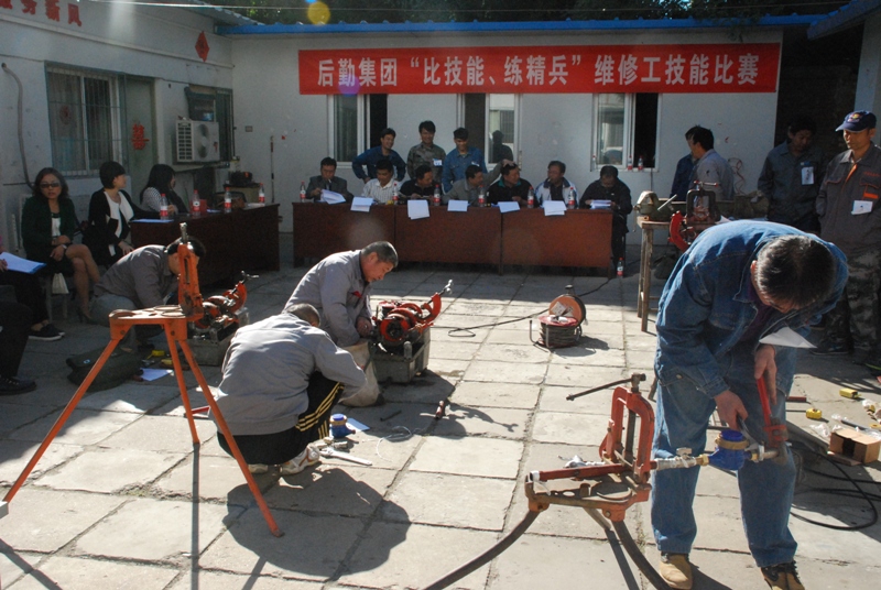 后勤集团成功举办维修工、财务人员、公寓值班员、接待服务人员技能比赛1.JPG