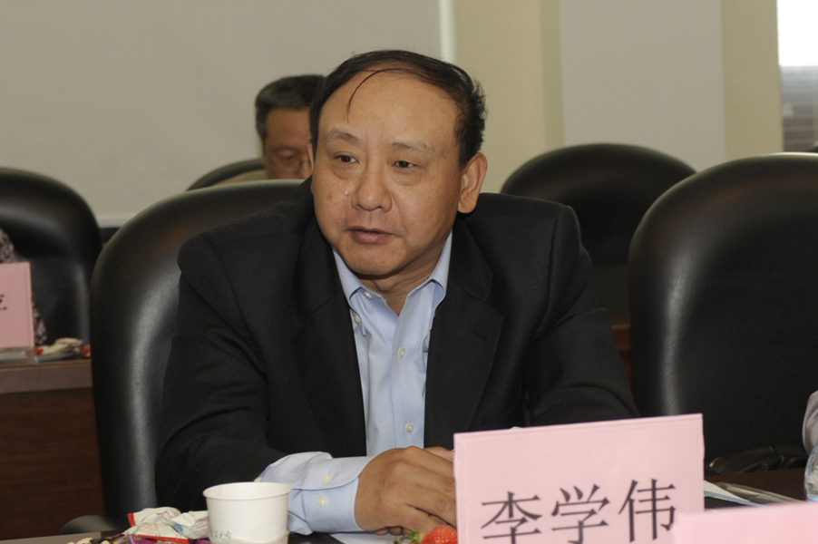 2010041408-bl.jpg