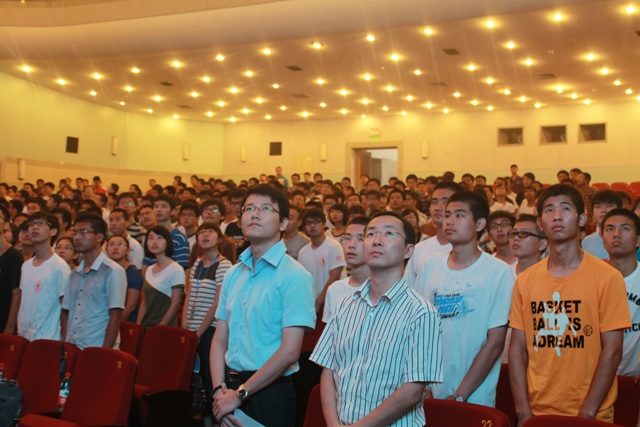 电子信息工程学院2012级迎新会圆满召开5.jpg