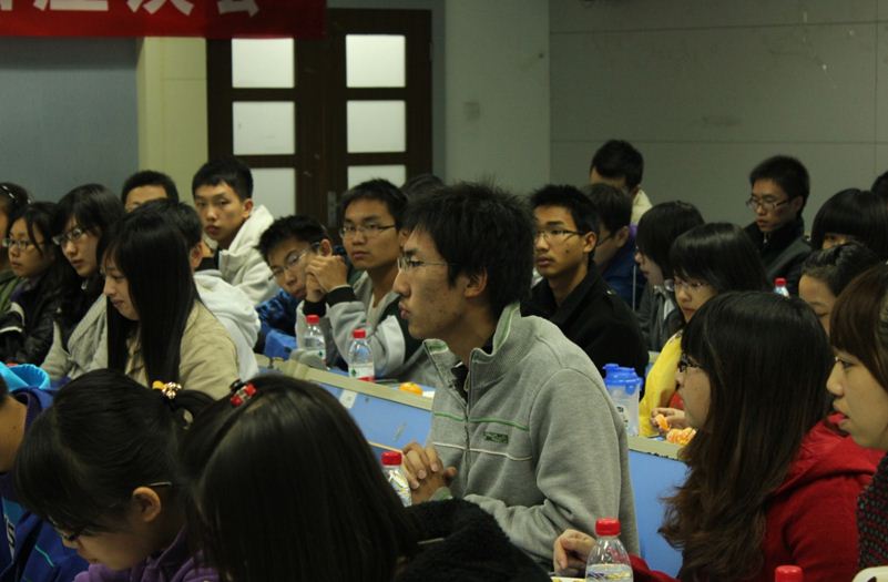 2012110611dj.jpg