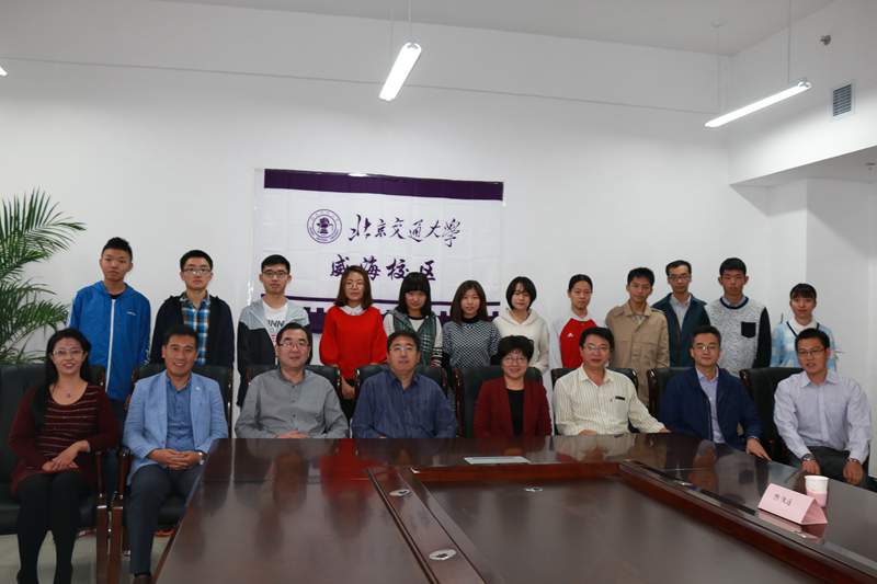 新生座谈会2.jpg