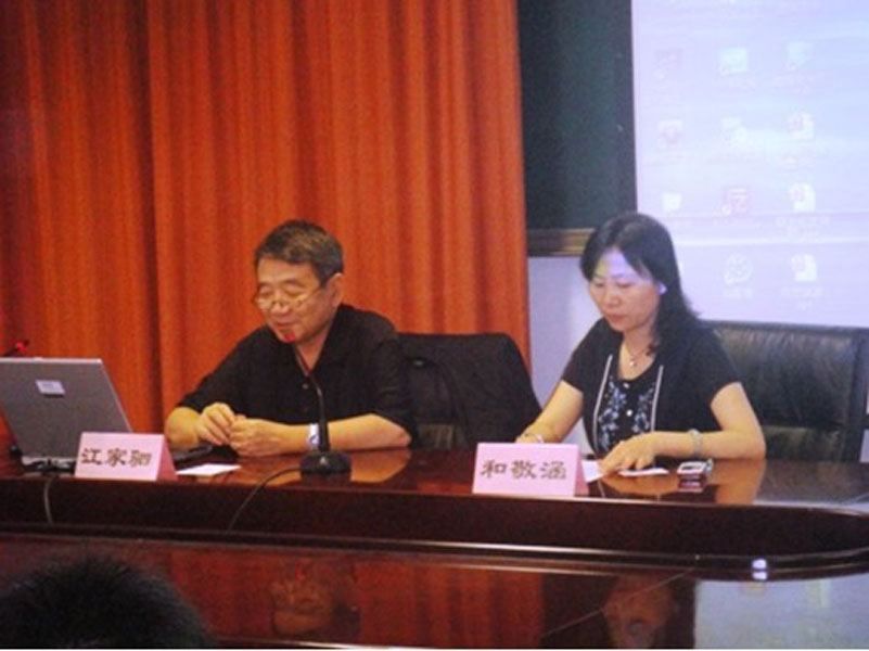 2010053112-jx.jpg
