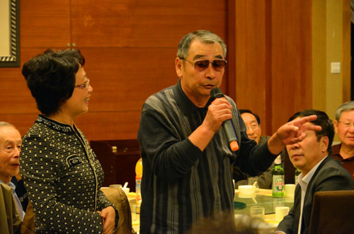 2012101505wm.jpg