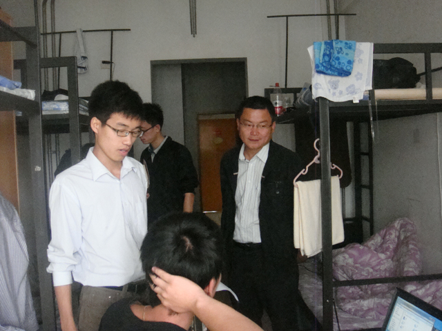 2011093001xfq.jpg