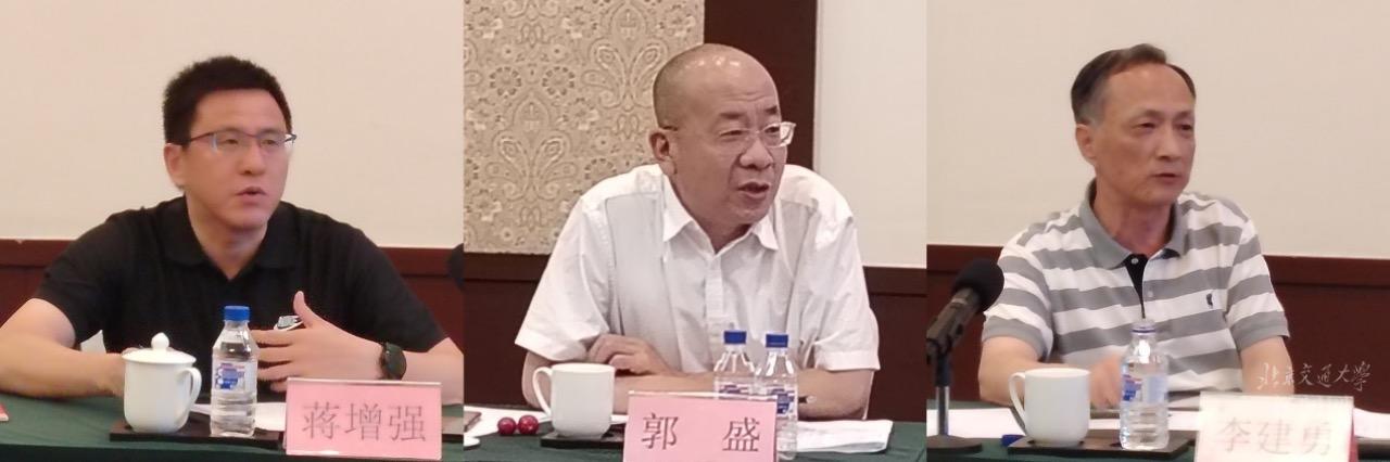 D970