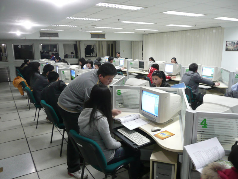 2010033101-bl.jpg