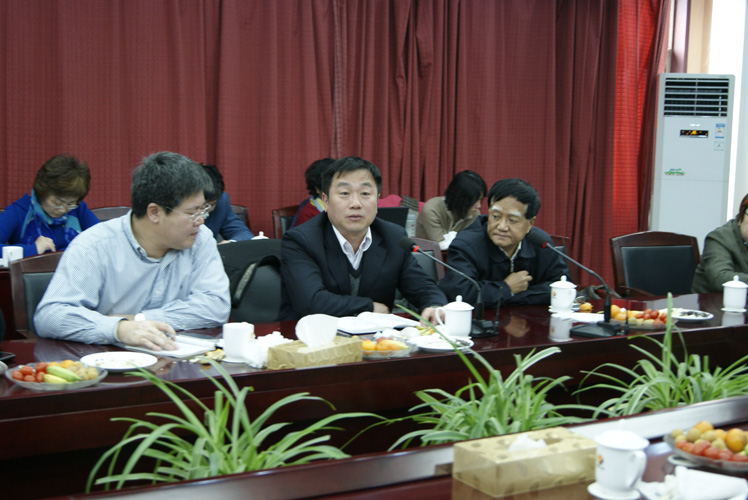 2011022124xg.jpg