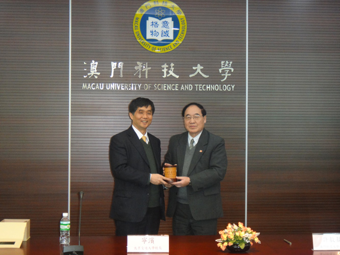 2011011105xg.jpg