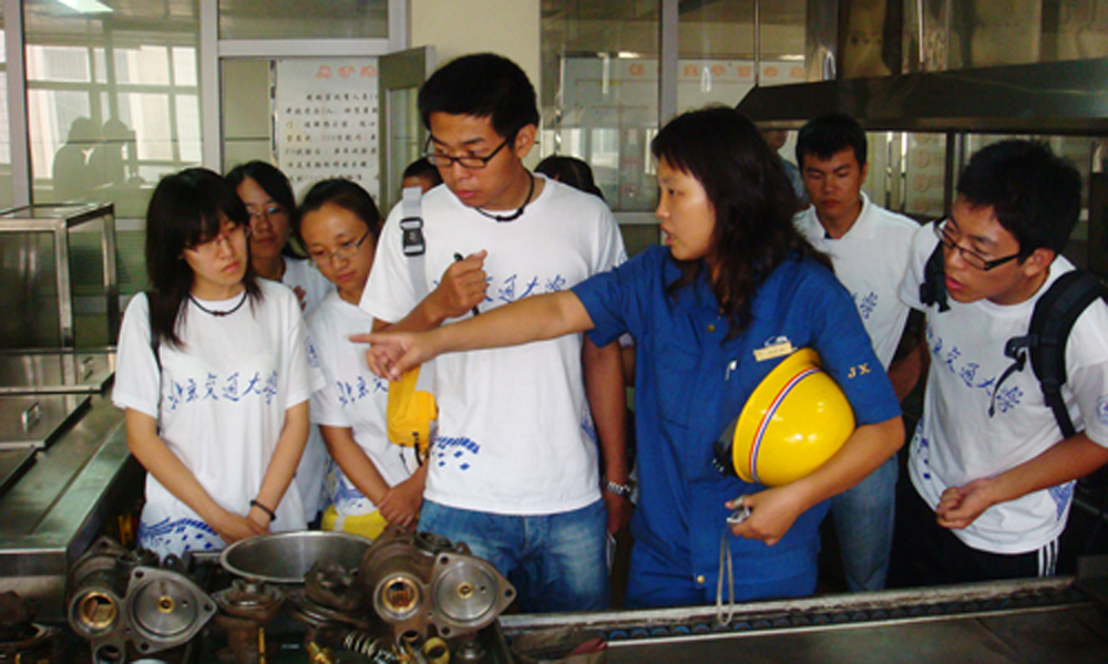 09082101_nc.jpg