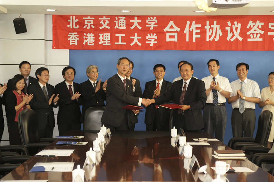 2010072104xg.jpg