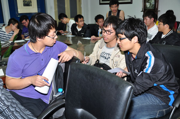 2011051101-tcl.jpg