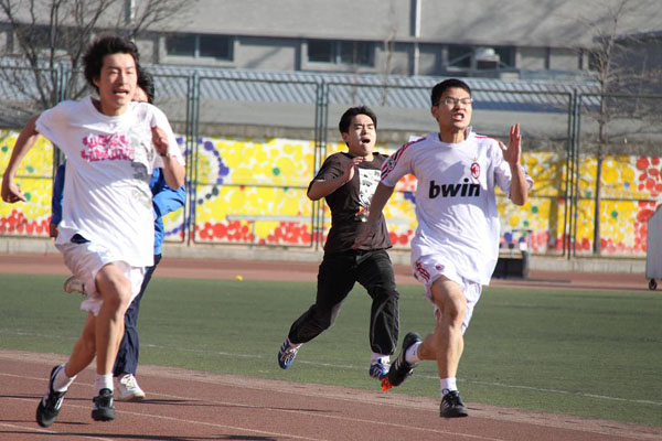 2011040633-tcl.jpg