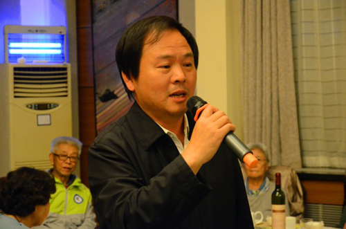 2012101502wm.jpg