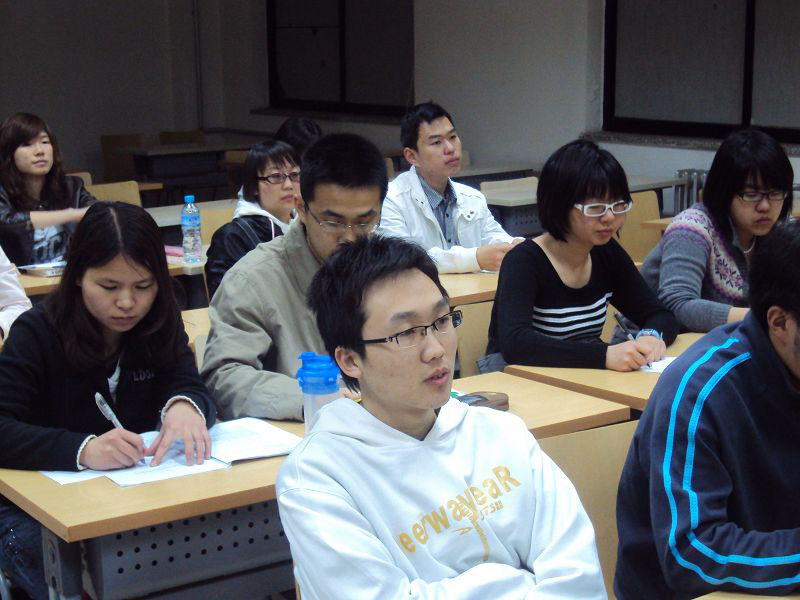2010041215-jx.jpg