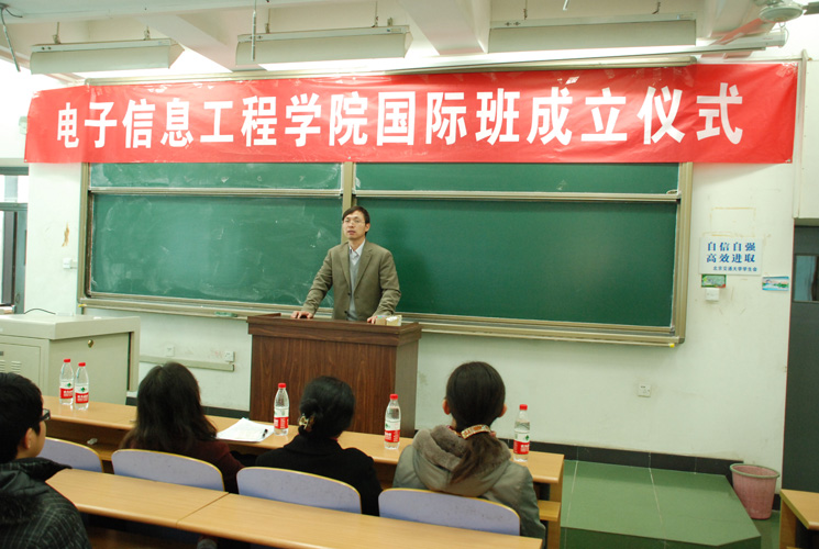 2011022803xg.jpg