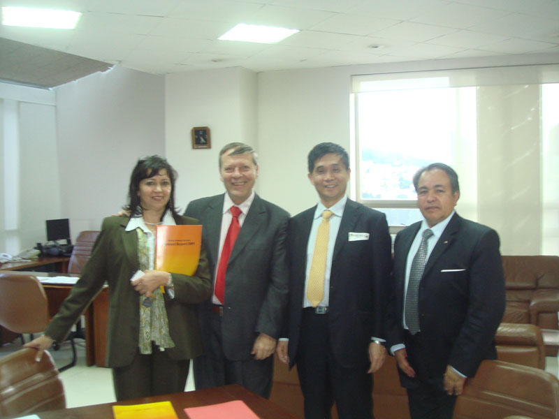 2010051853xg.jpg