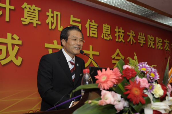 2011101907wm.jpg