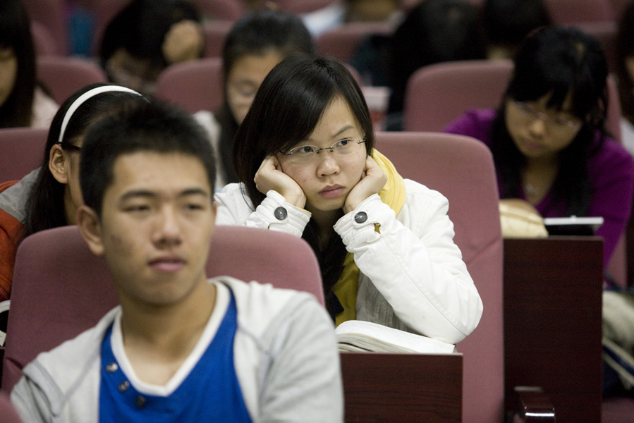2010102201tcl.jpg