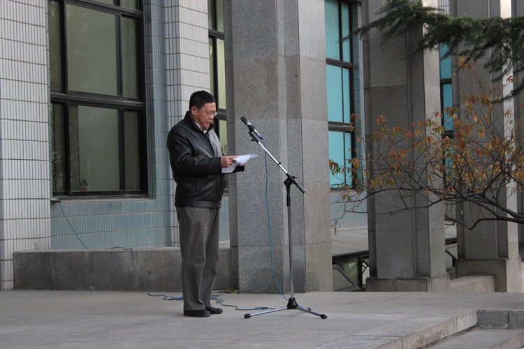 2010112323xg.jpg