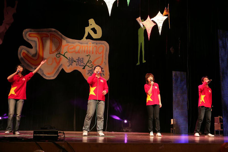 2009102602-bl.jpg