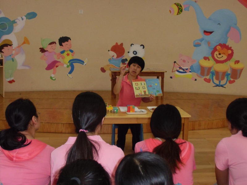 2015.9.23幼儿园举办专题性原本培训2.JPG