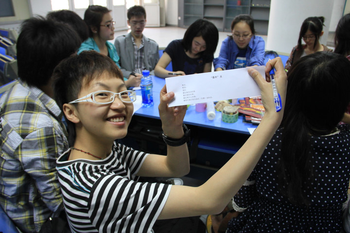 2011051111-tcl.jpg