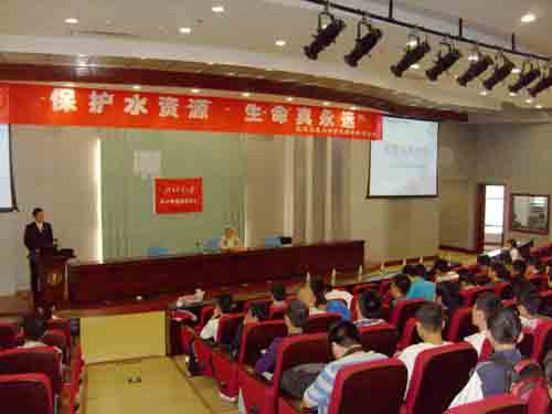 2011092101wm.JPG