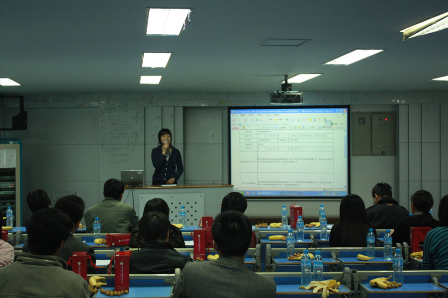 09043002_mh.jpg