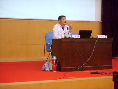 2012092703hm.jpg