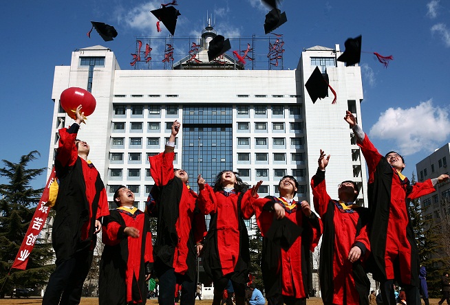 风劲扬帆正当时:北京交通大学研究生院成立十