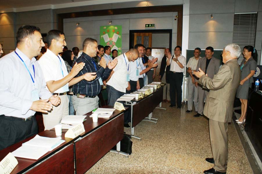 2009060104-cxn.jpg