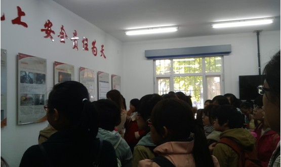 北京交通大学后勤集团学生公寓中心开展新生安全教育培训.jpg