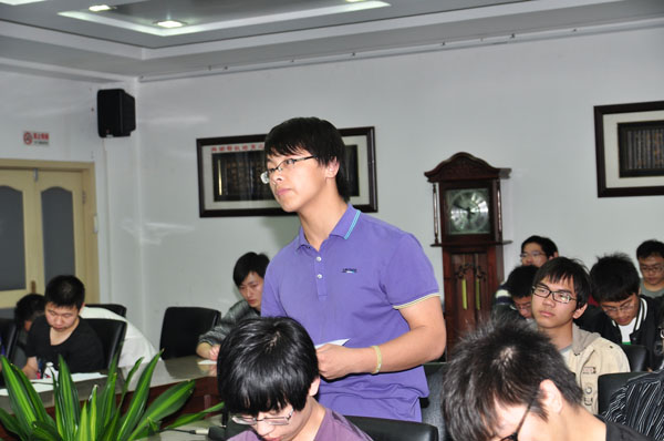 2011051103-tcl.jpg