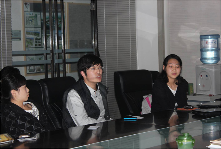 2011051812-tcl.jpg