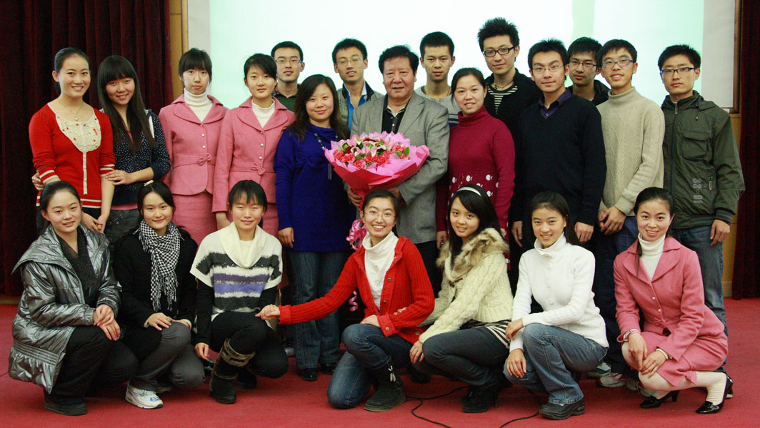 09120205xg.jpg