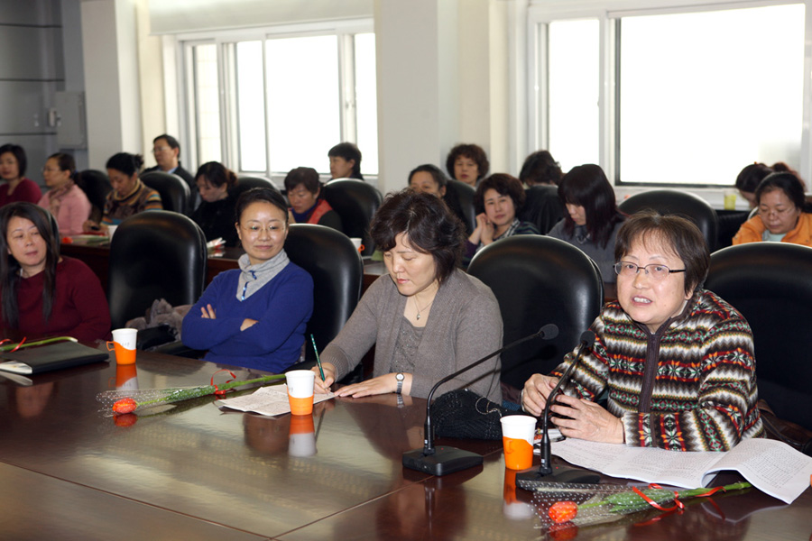 2010030910-bl.jpg