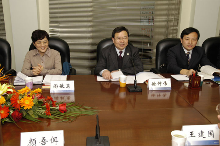 09042702_xg.jpg