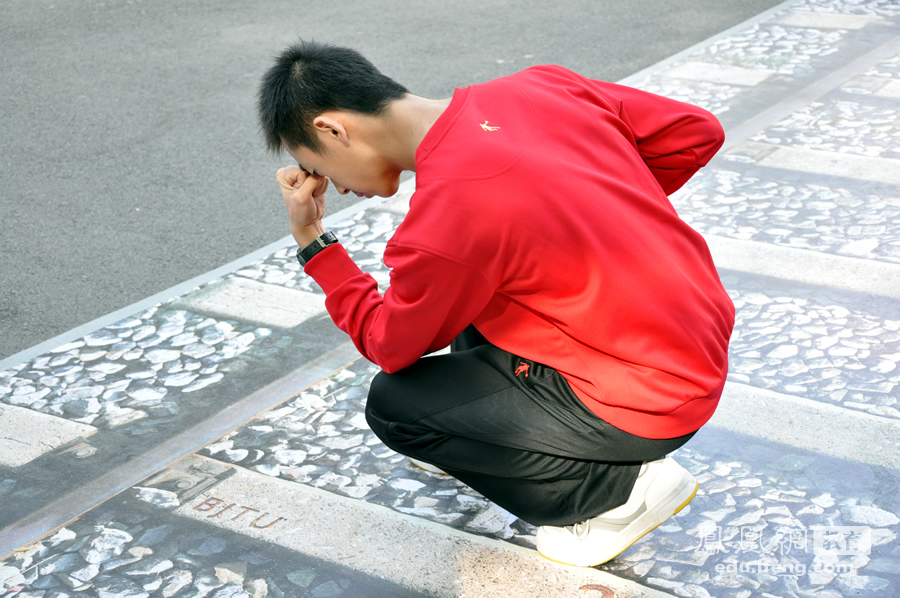 2011102430xmz.jpg